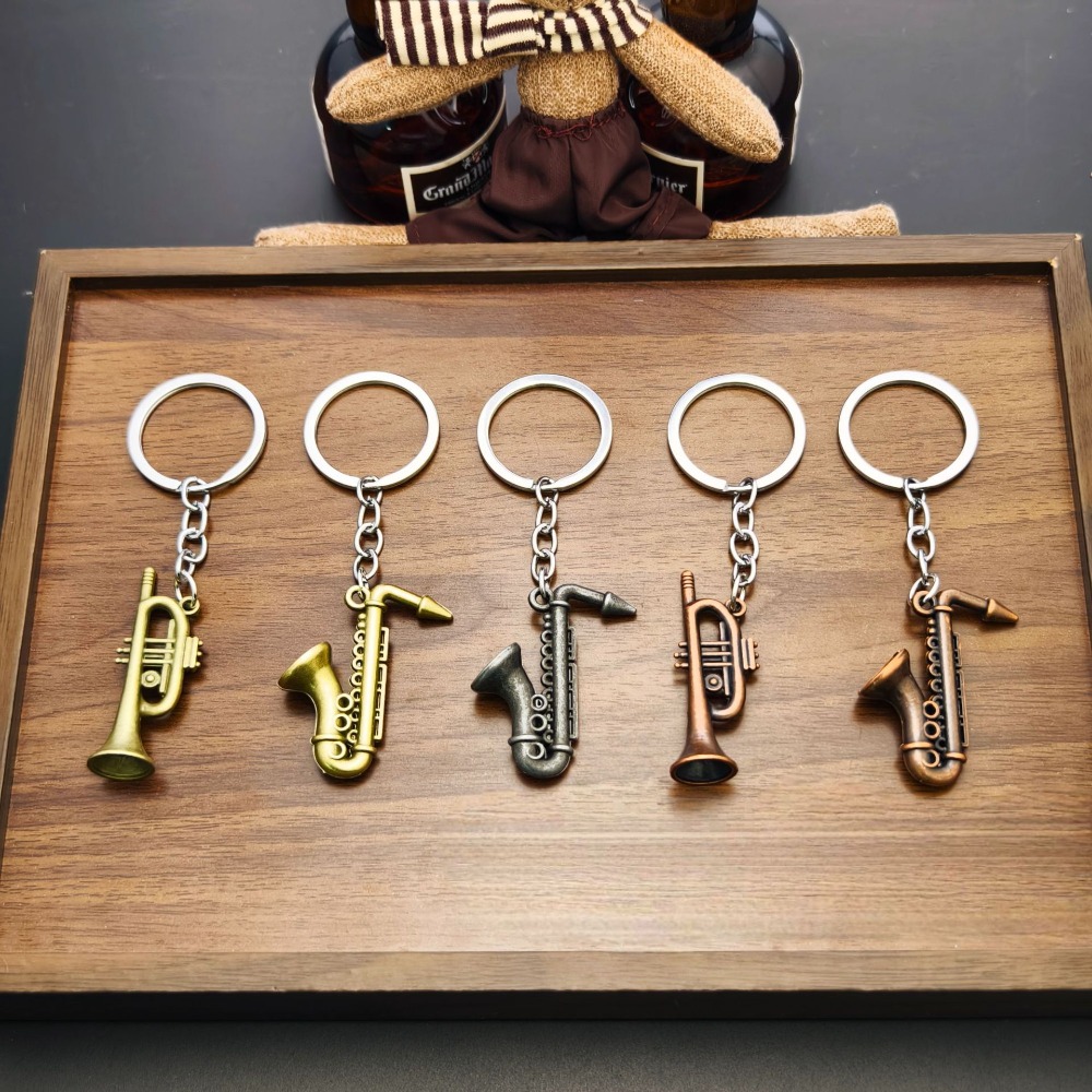 Retro Mini Saxophone Car Keych - đánh giá và giá Musical Instrument Saxophone